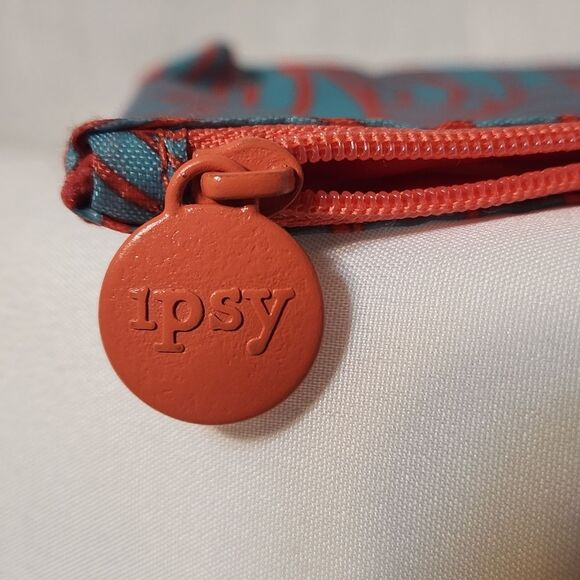 5/$20 Ipsy Cosmetic Makeup Travel Organizer Purse Organizer Blue Orange - Picture 3 of 7